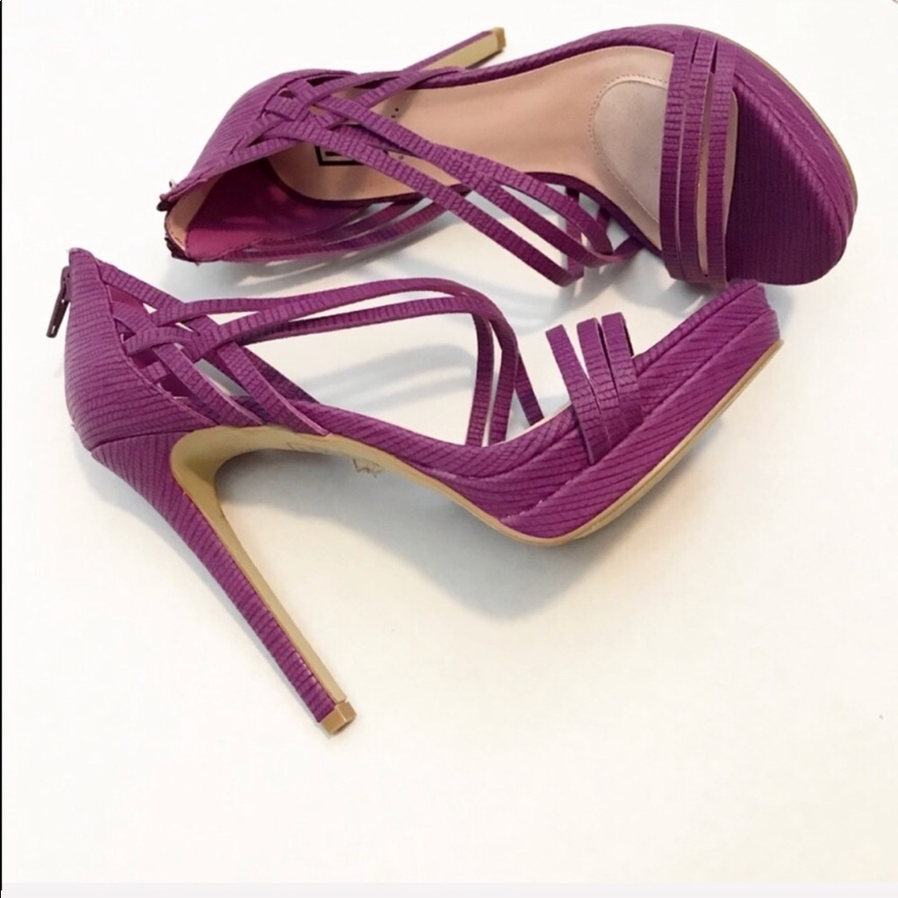 LAST CALL Signature Shawnette Purple Stiletto Heel